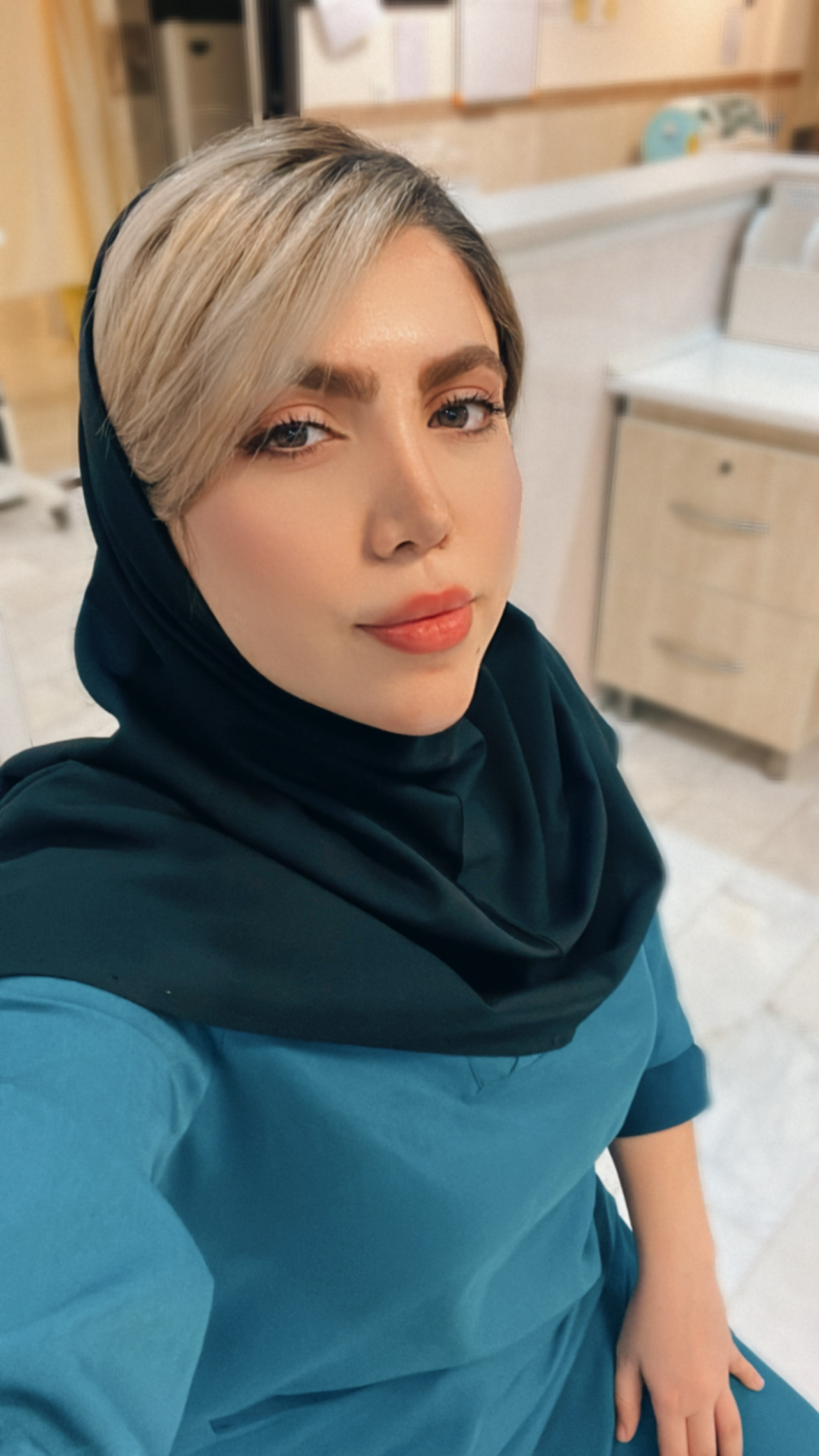 تصویر دکتر حدیثه عبدالهی نیا