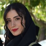 تصویر دکتر مهشاد ولی