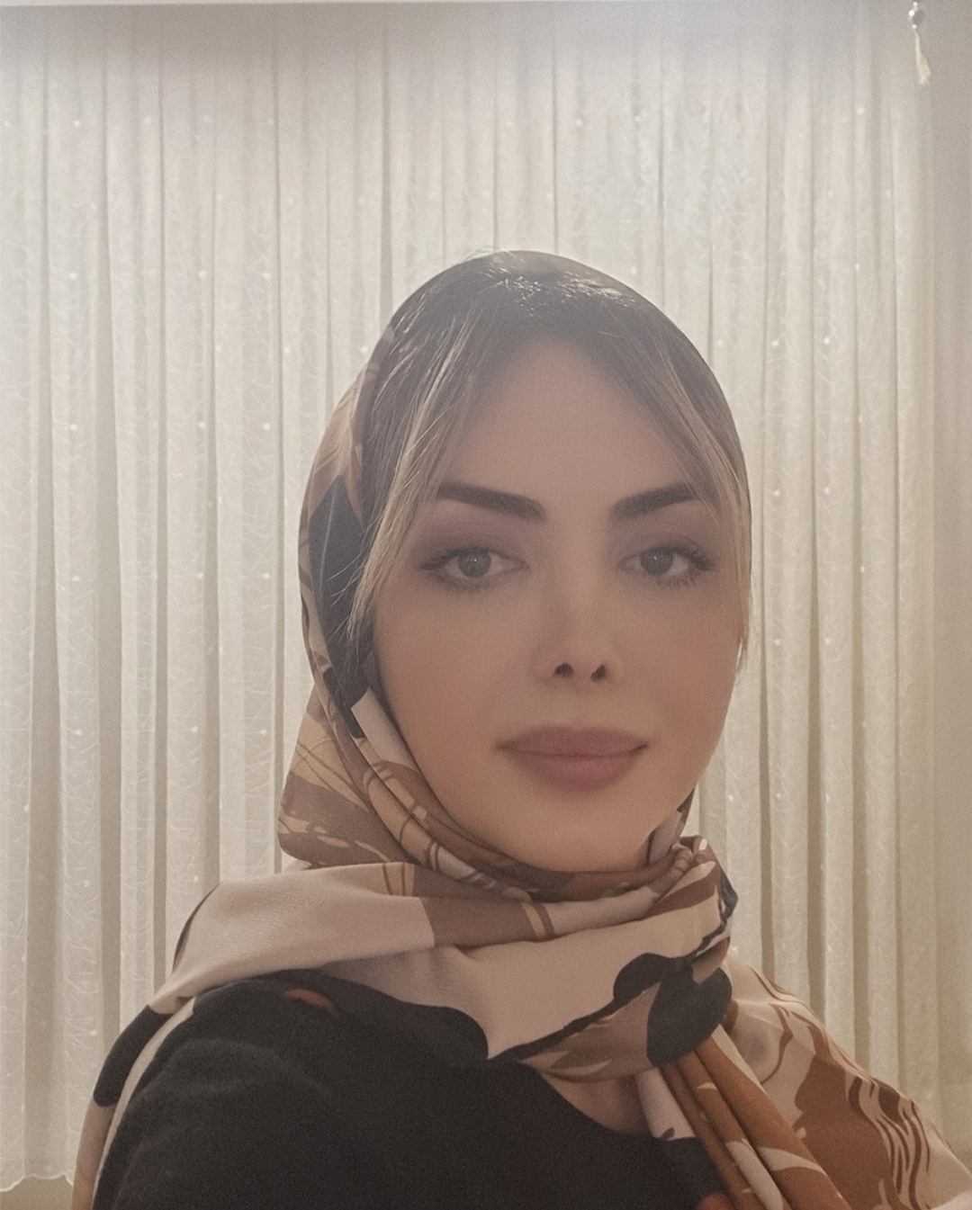 تصویر دکتر ویدا شکیبا