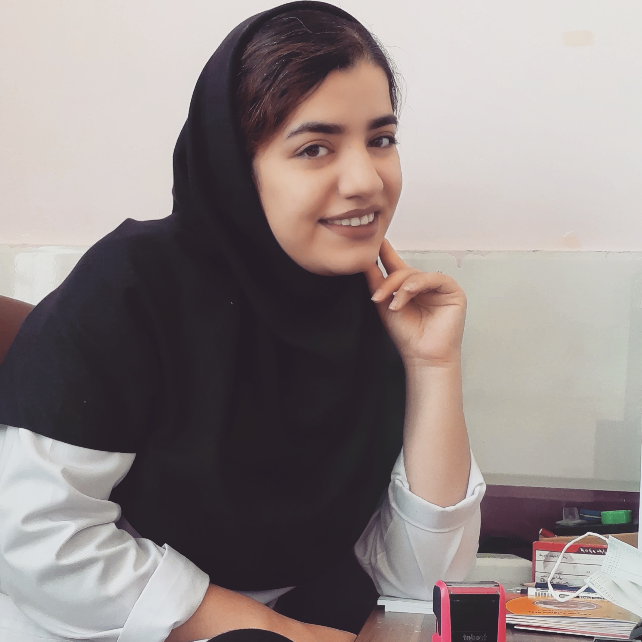 تصویر دکتر نیلوفر بکرانی