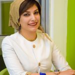 تصویر دکتر فروغ اکبری