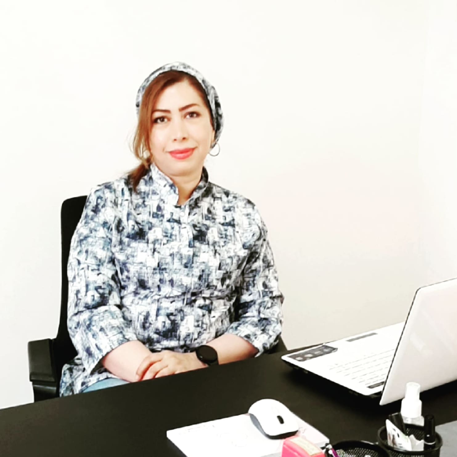 تصویر دکتر ساناز زنگنه