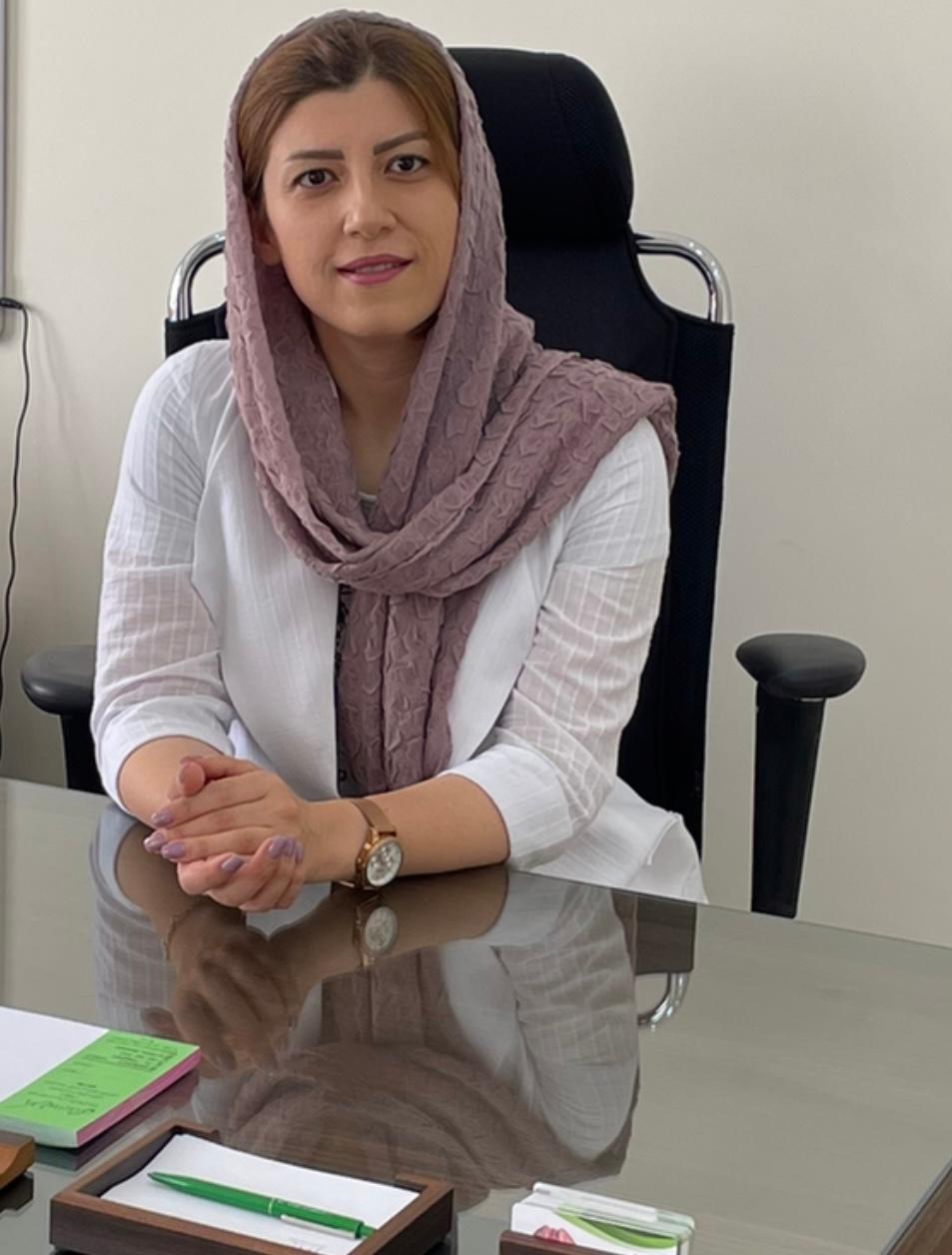 تصویر دکتر شیوا ابراهیمی