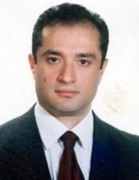 تصویر دکتر پیروز شهبازیان