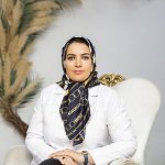 تصویر دکتر مریم اکبرشاهی