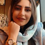 تصویر دکتر لبابه ایزدی