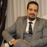 تصویر دکتر مصطفی صادقی